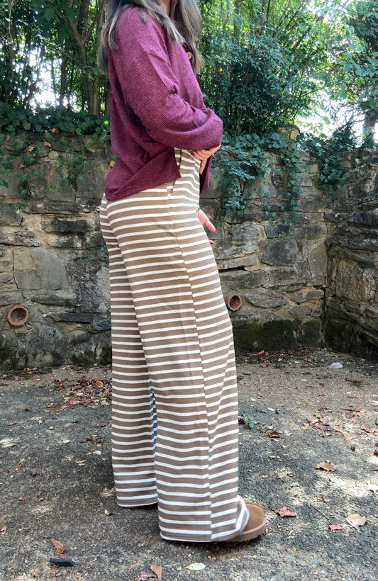 2 LEFT - The Offline Striped Pants