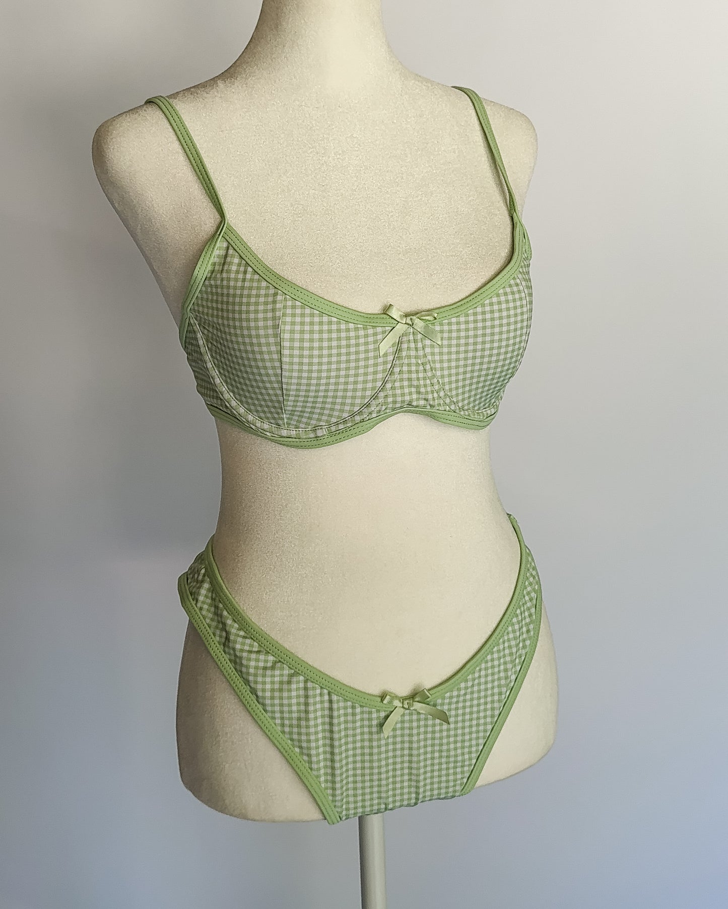 The Seaside Picnic Bikini Top